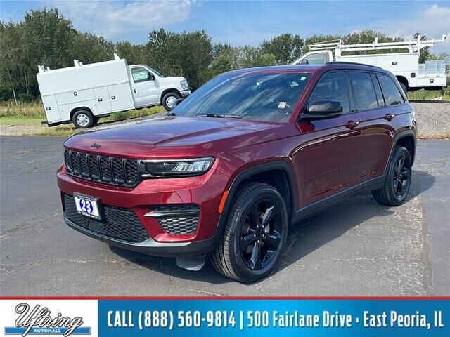 2023 Jeep Grand Cherokee Laredo