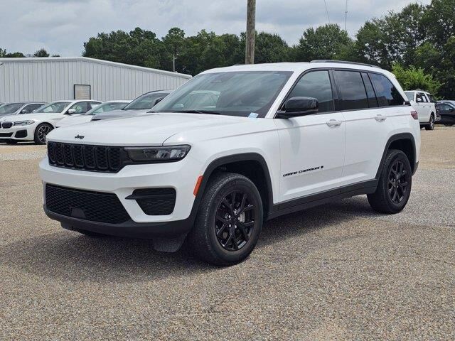 2024 Jeep Grand Cherokee Altitude