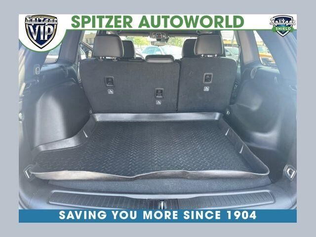 2024 Jeep Grand Cherokee Laredo — photo 1 of 12