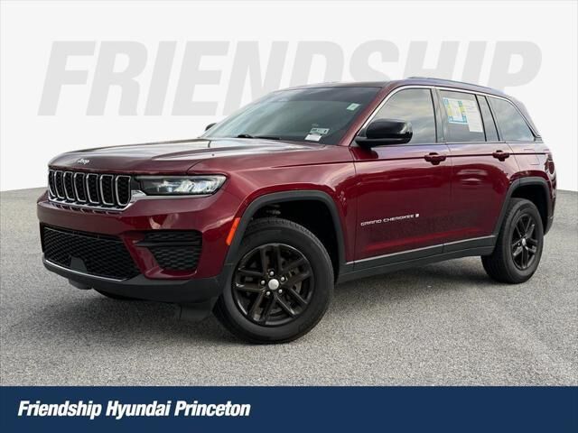 2024 Jeep Grand Cherokee Laredo
