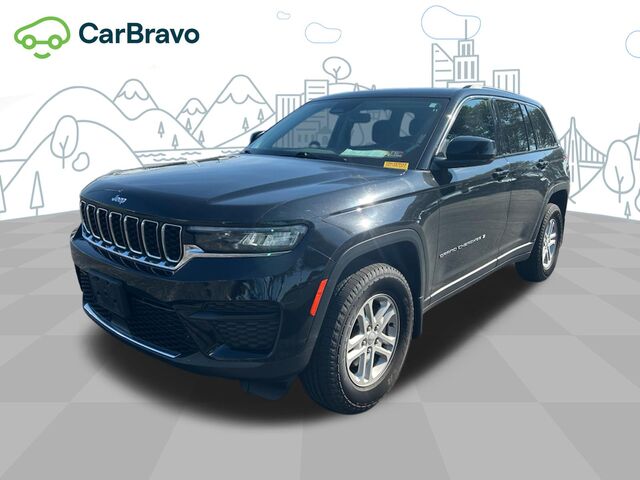 2022 Jeep Grand Cherokee Laredo 4x4