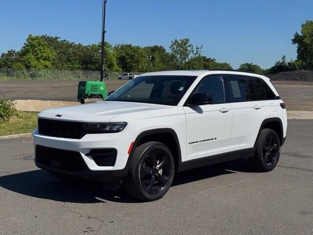 2023 Jeep Grand Cherokee Laredo