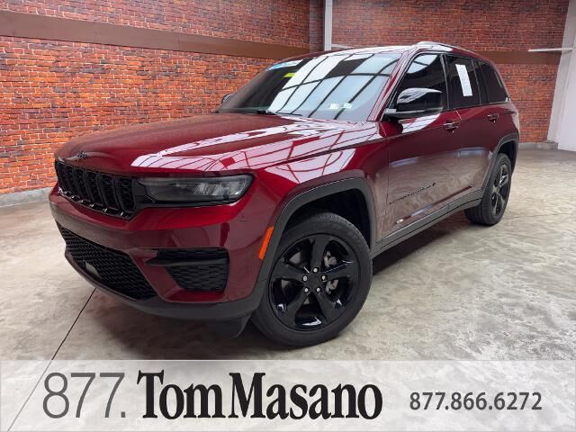 2023 Jeep Grand Cherokee Laredo