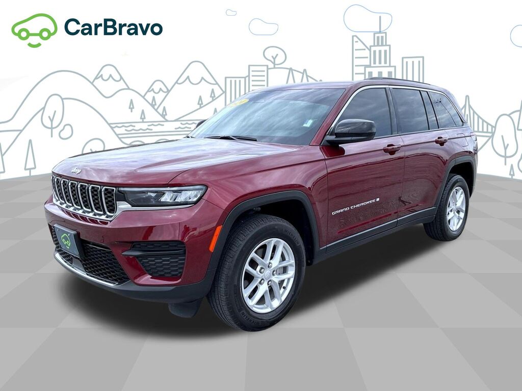 2024 Jeep Grand Cherokee Laredo X 4x4 — photo 1 of 6