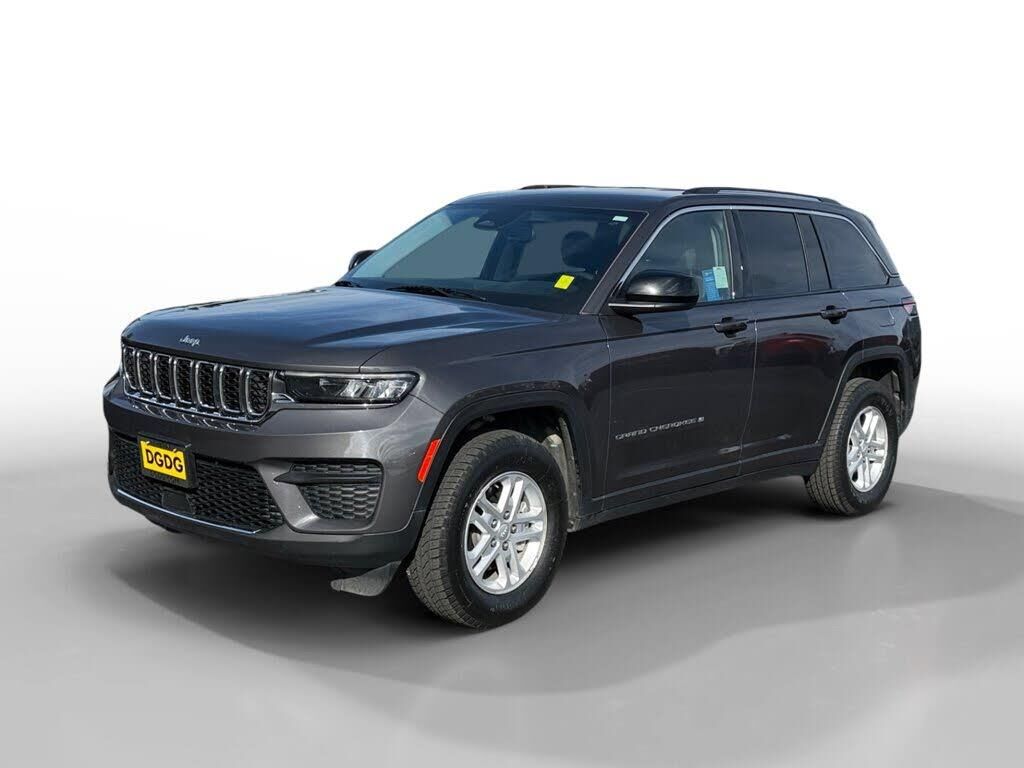 2024 Jeep Grand Cherokee Laredo — photo 1 of 1