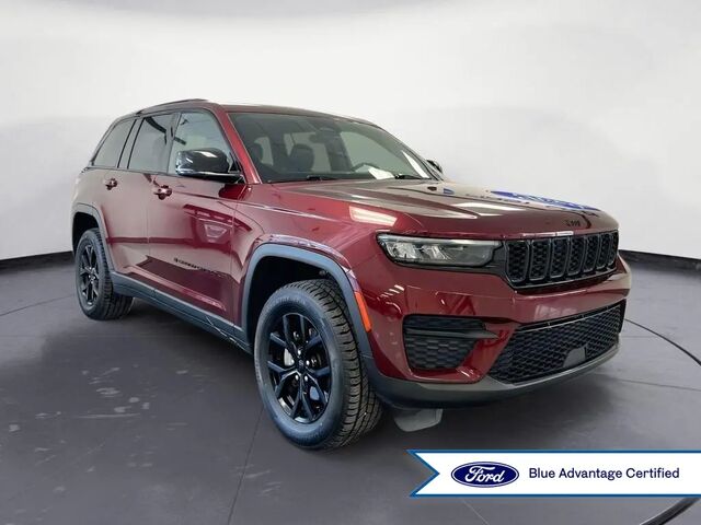 2025 Jeep Grand Cherokee Laredo
