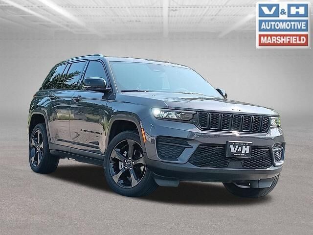 2023 Jeep Grand Cherokee Laredo