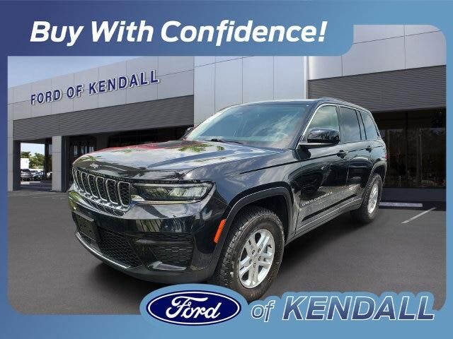 2023 Jeep Grand Cherokee Laredo
