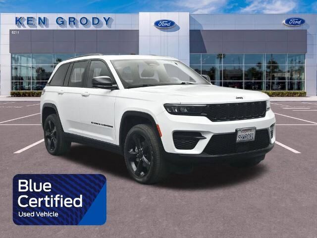 2023 Jeep Grand Cherokee Laredo