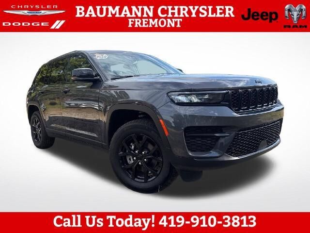 2024 Jeep Grand Cherokee Laredo