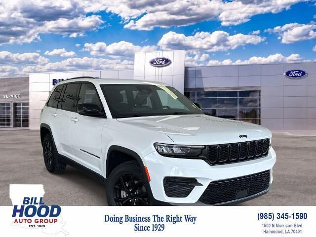 2025 Jeep Grand Cherokee Laredo