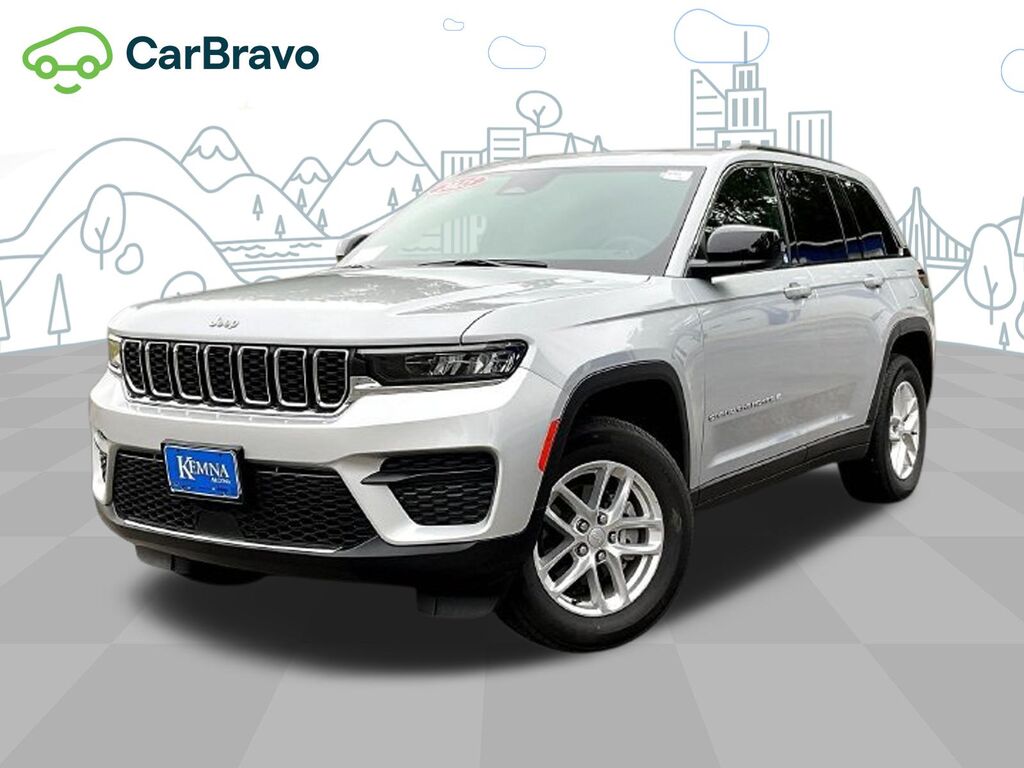 2025 Jeep Grand Cherokee Laredo X 4x4 — photo 1 of 6