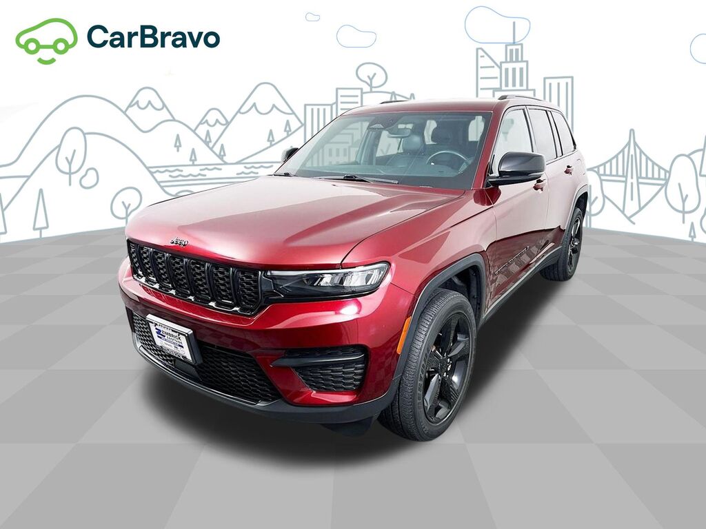 2022 Jeep Grand Cherokee Altitude 4x4 — photo 1 of 6