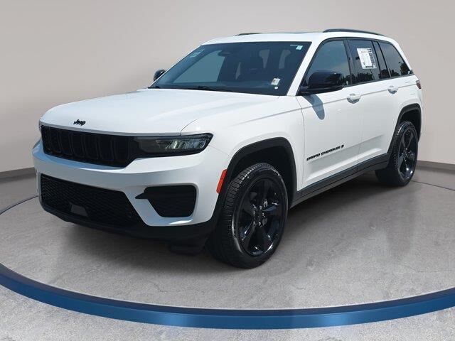 2023 Jeep Grand Cherokee Laredo