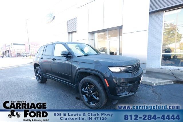 2023 Jeep Grand Cherokee Laredo