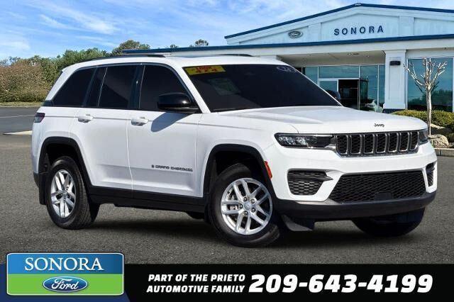 2024 Jeep Grand Cherokee Laredo