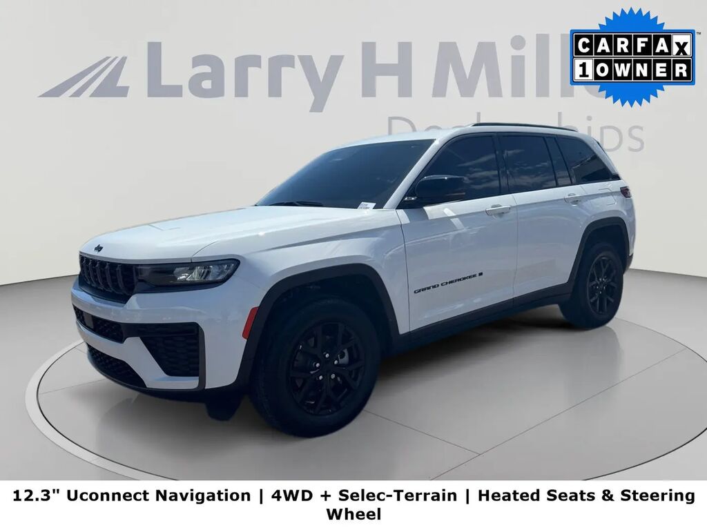 2026 Jeep Grand Cherokee Laredo Altitude — photo 1 of 4