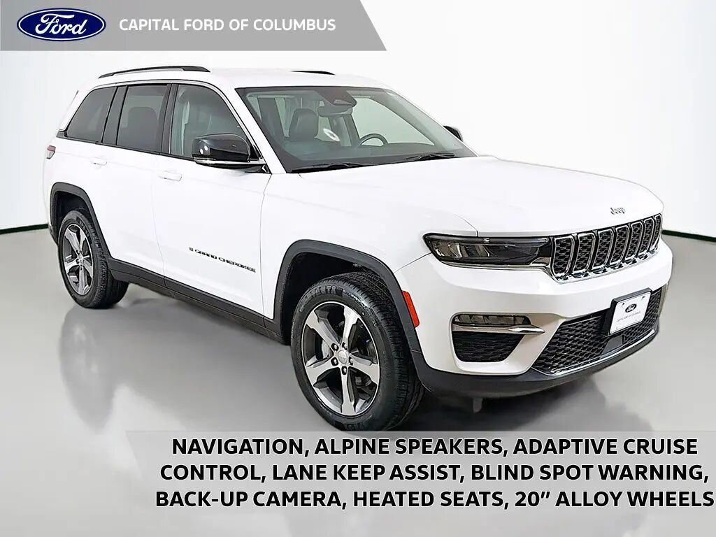 2023 Jeep Grand Cherokee Limited — photo 1 of 10