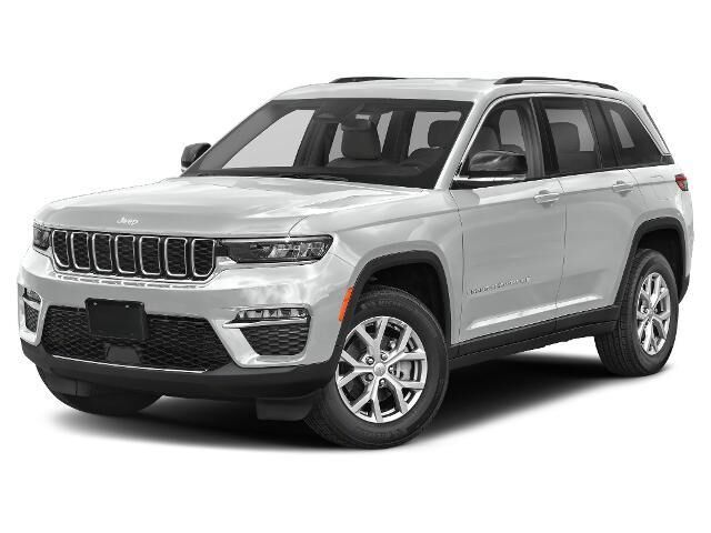 2023 Jeep Grand Cherokee Limited — photo 1 of 26