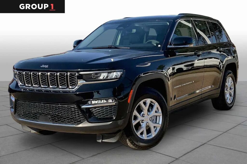 2023 Jeep Grand Cherokee Limited — photo 1 of 24