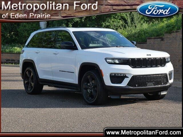 2024 Jeep Grand Cherokee Limited — photo 1 of 1