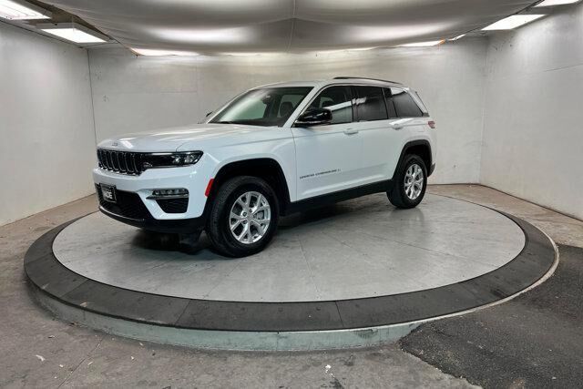 2024 Jeep Grand Cherokee Limited — photo 1 of 13