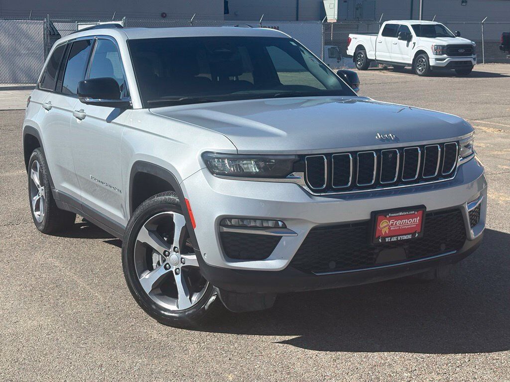 2024 Jeep Grand Cherokee Limited — photo 1 of 13