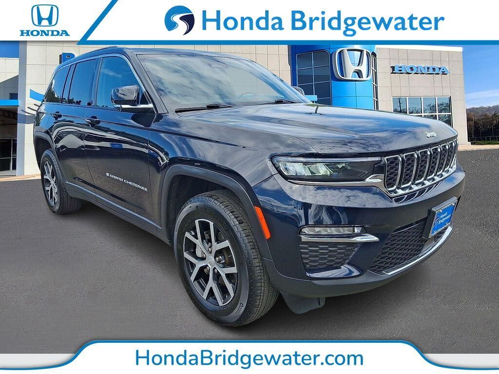 2024 Jeep Grand Cherokee Limited — photo 1 of 13