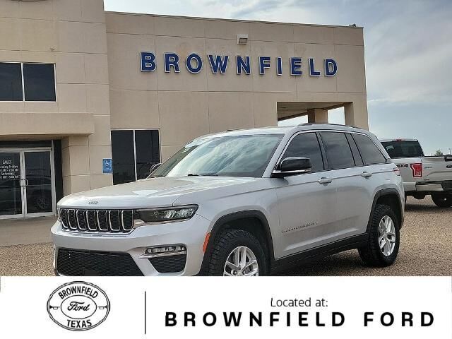 2023 Jeep Grand Cherokee Limited — photo 1 of 10