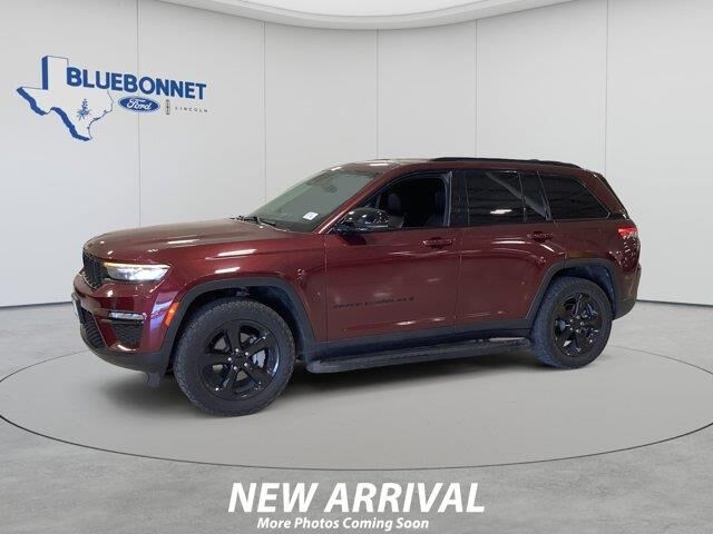 2023 Jeep Grand Cherokee Limited — photo 1 of 13