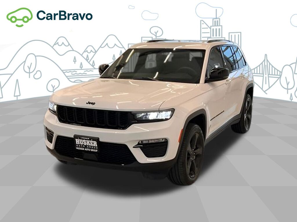 2025 Jeep Grand Cherokee Limited 4x4 — photo 1 of 6