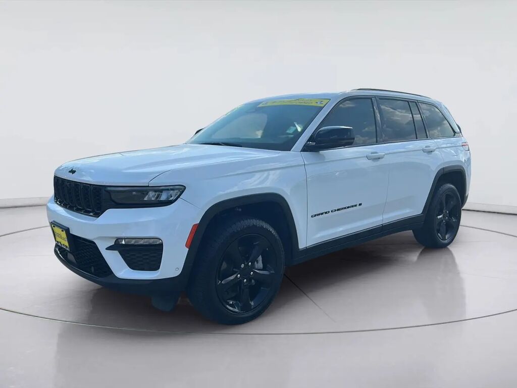 2023 Jeep Grand Cherokee Limited — photo 1 of 13