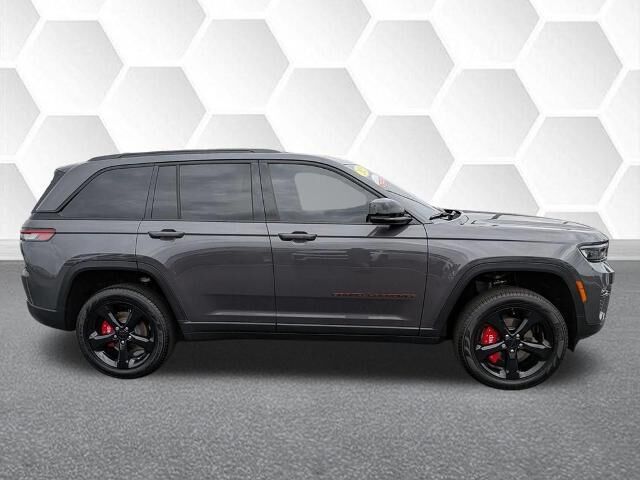 2025 Jeep Grand Cherokee Limited — photo 1 of 12