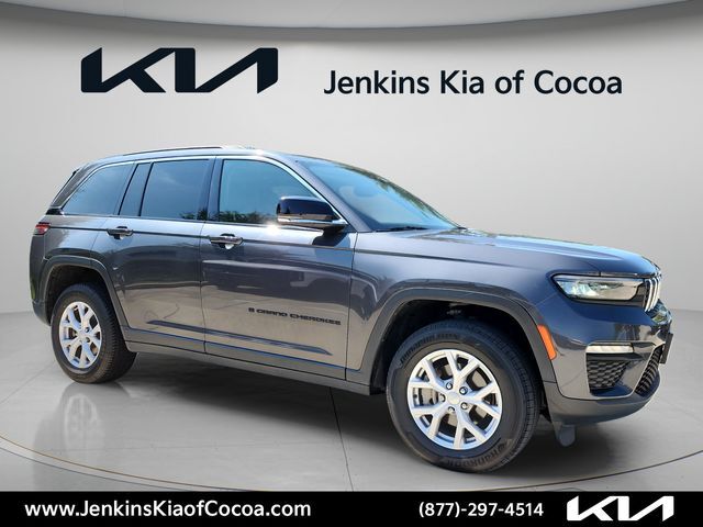 2022 Jeep Grand Cherokee Limited — photo 1 of 13