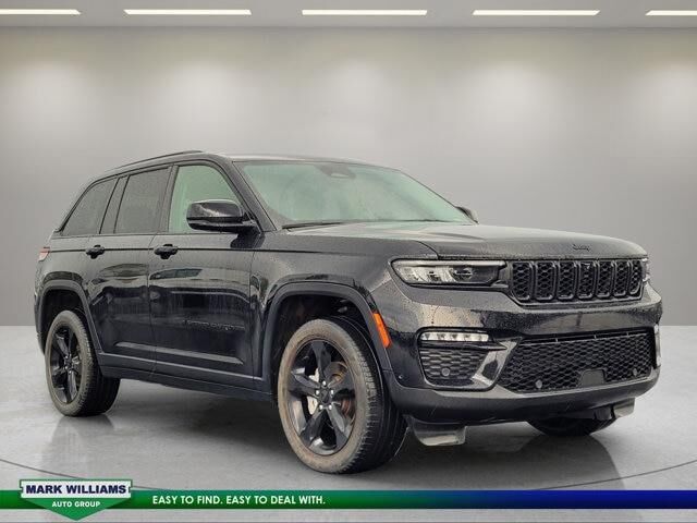 2023 Jeep Grand Cherokee Limited — photo 1 of 71