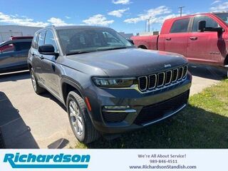 2022 Jeep Grand Cherokee Limited — photo 1 of 26