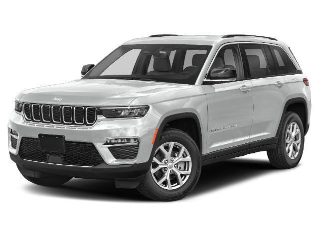 2022 Jeep Grand Cherokee Limited — photo 1 of 13