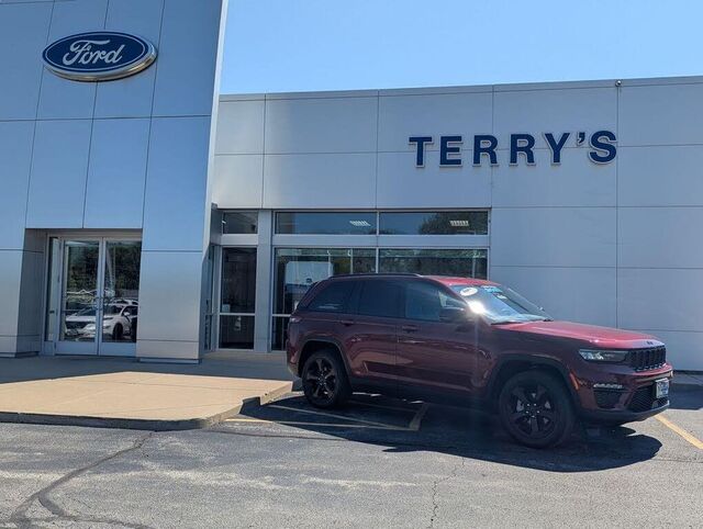 2023 Jeep Grand Cherokee Limited — photo 1 of 1