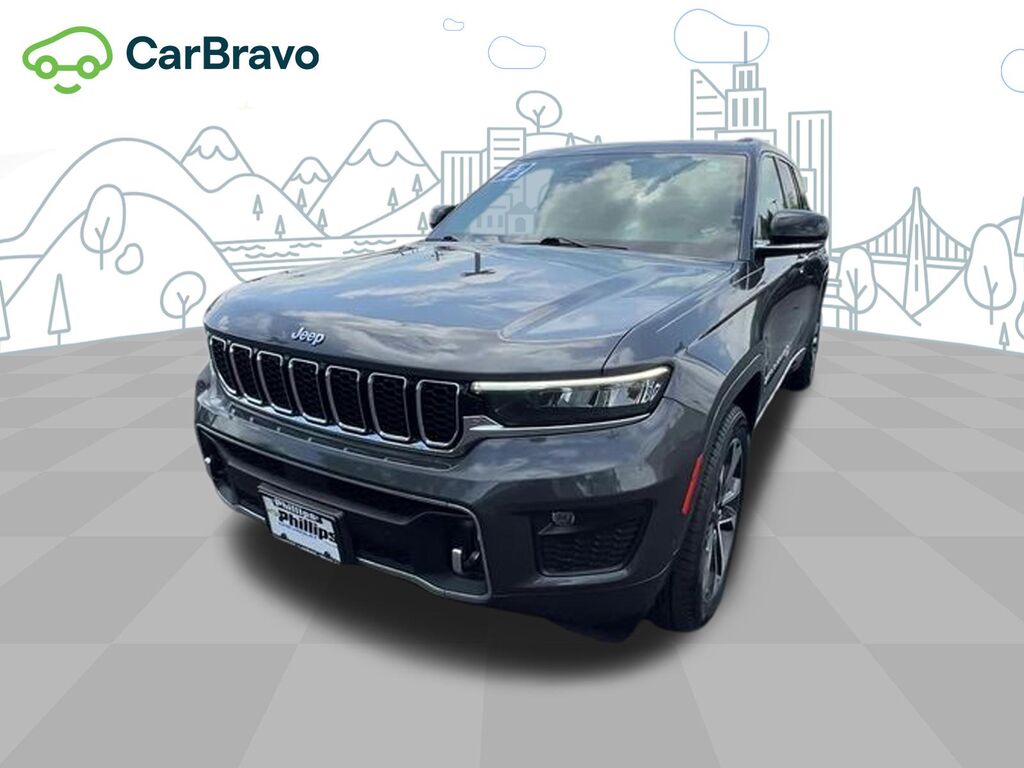 2022 Jeep Grand Cherokee Overland 4x4 — photo 1 of 6