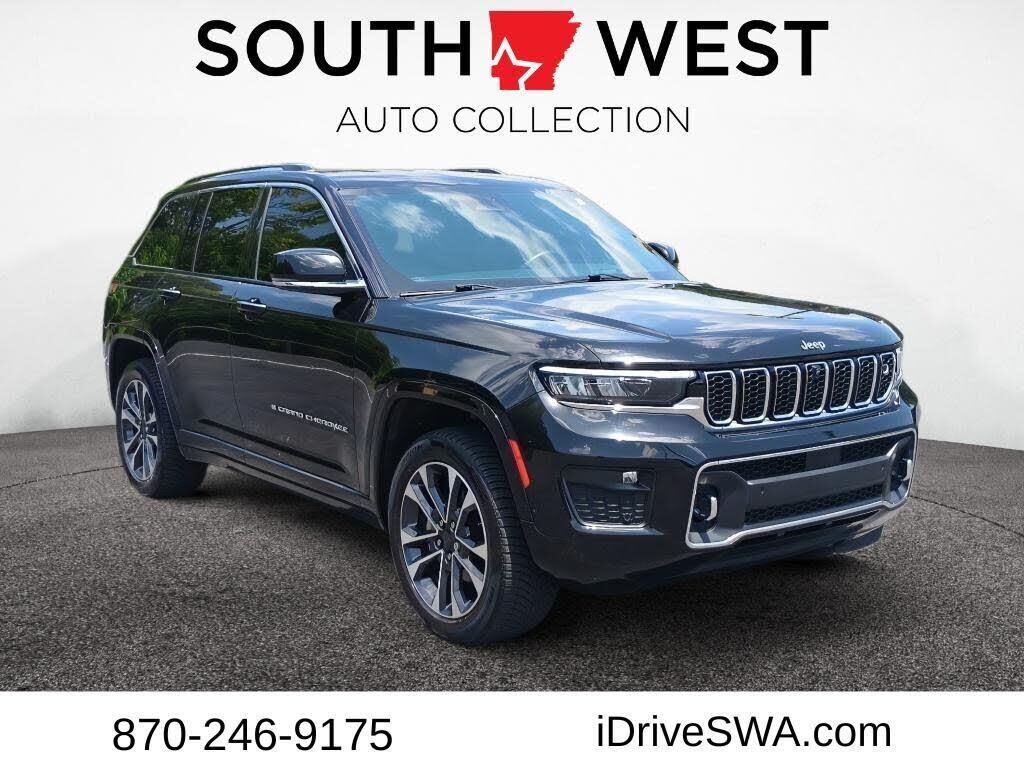 2023 Jeep Grand Cherokee Overland — photo 1 of 1