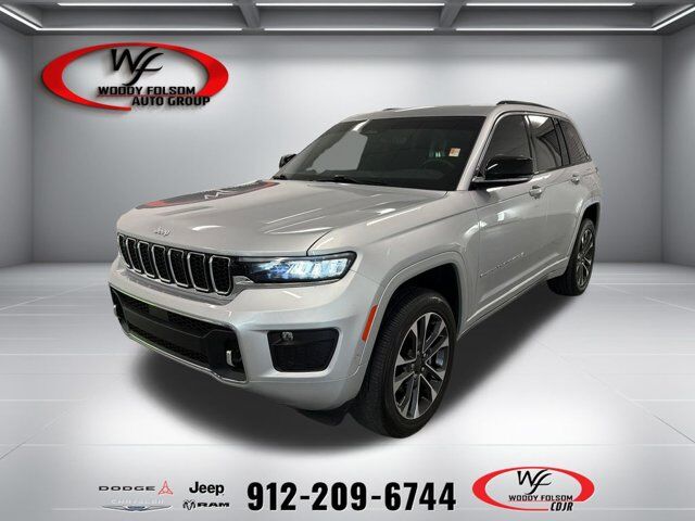2025 Jeep Grand Cherokee Overland — photo 1 of 1