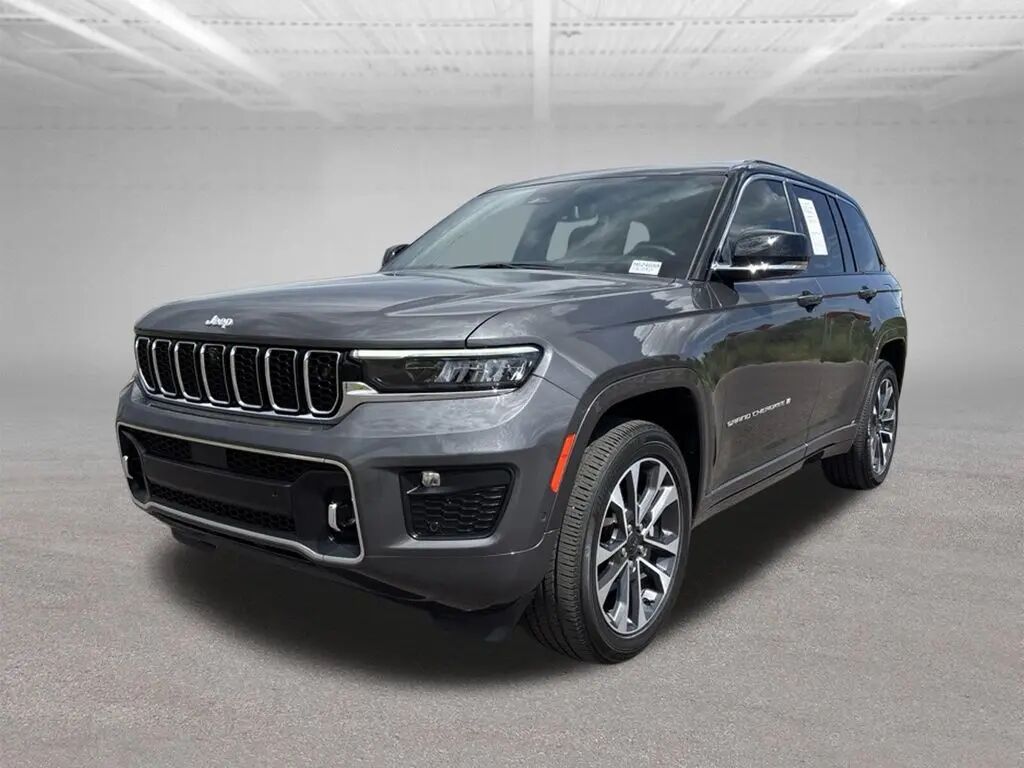 2024 Jeep Grand Cherokee Overland — photo 1 of 6