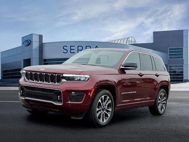2025 Jeep Grand Cherokee Overland — photo 1 of 26