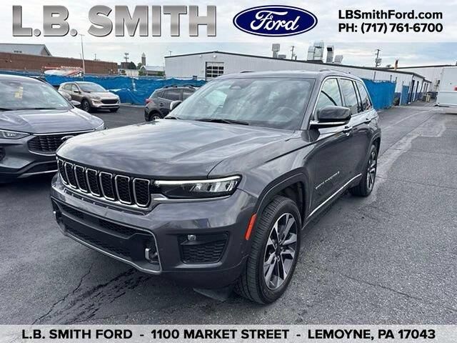 2022 Jeep Grand Cherokee Overland — photo 1 of 26