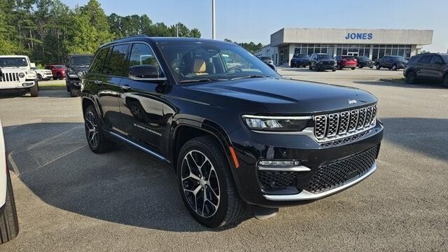 2025 Jeep Grand Cherokee Summit