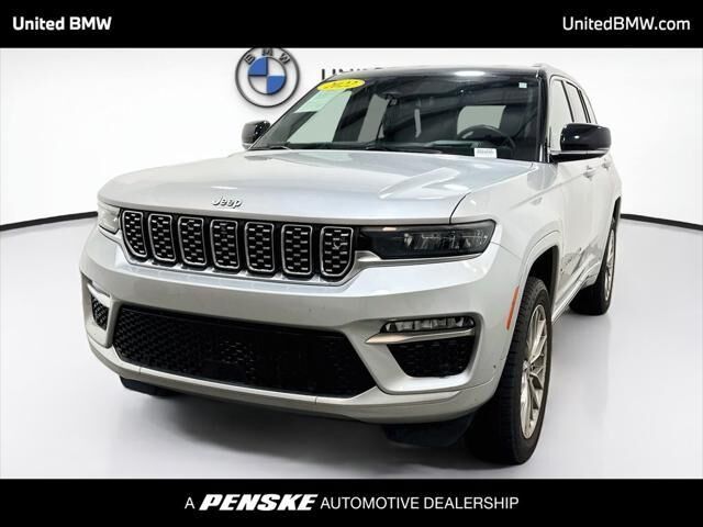 2022 Jeep Grand Cherokee Summit — photo 1 of 13