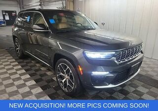 2023 Jeep Grand Cherokee Summit