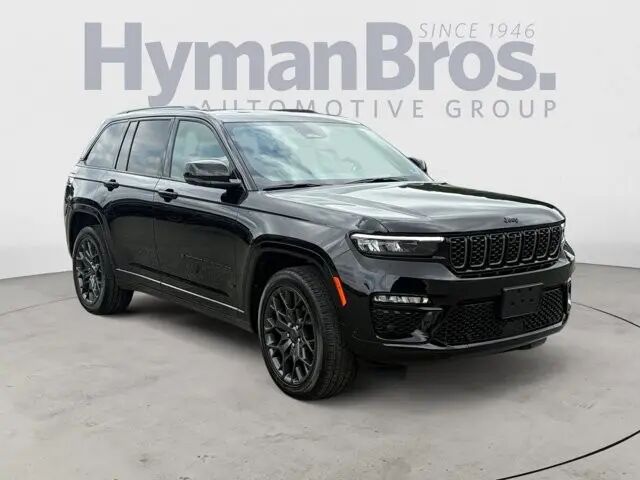2025 Jeep Grand Cherokee Summit — photo 1 of 13