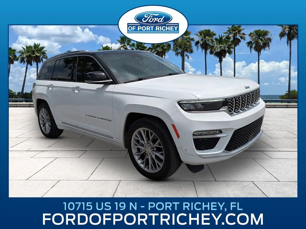 2023 Jeep Grand Cherokee Summit — photo 1 of 32
