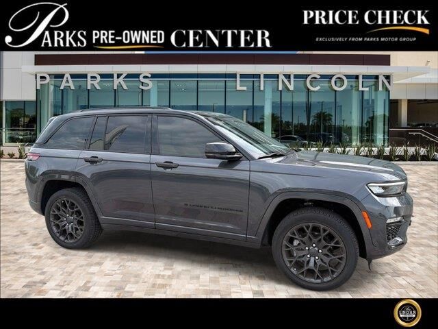2025 Jeep Grand Cherokee Summit — photo 1 of 26